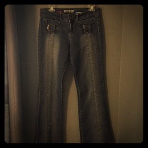 Pairs Blues Jeans